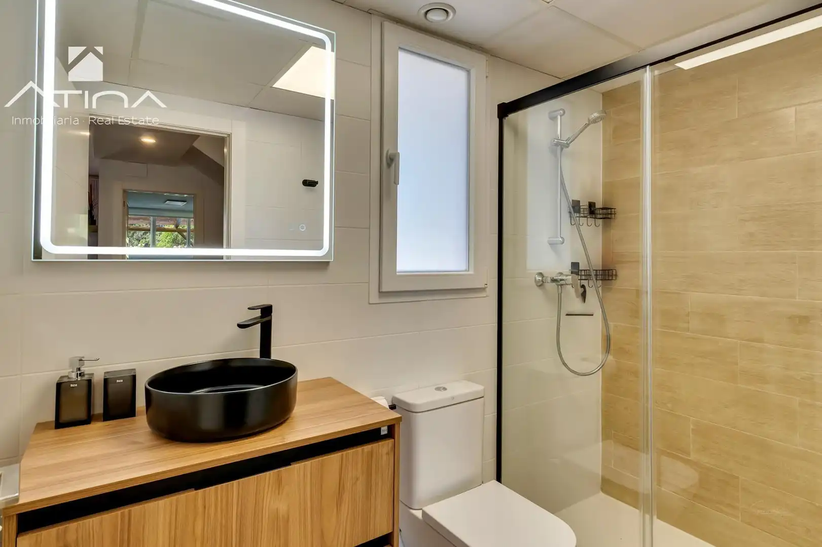 Badezimmer von Einfamilien-Reihenhaus zum Verkauf in Jávea / Xàbia mit Klimaanlage, Terrasse und Gemeinschaftspool