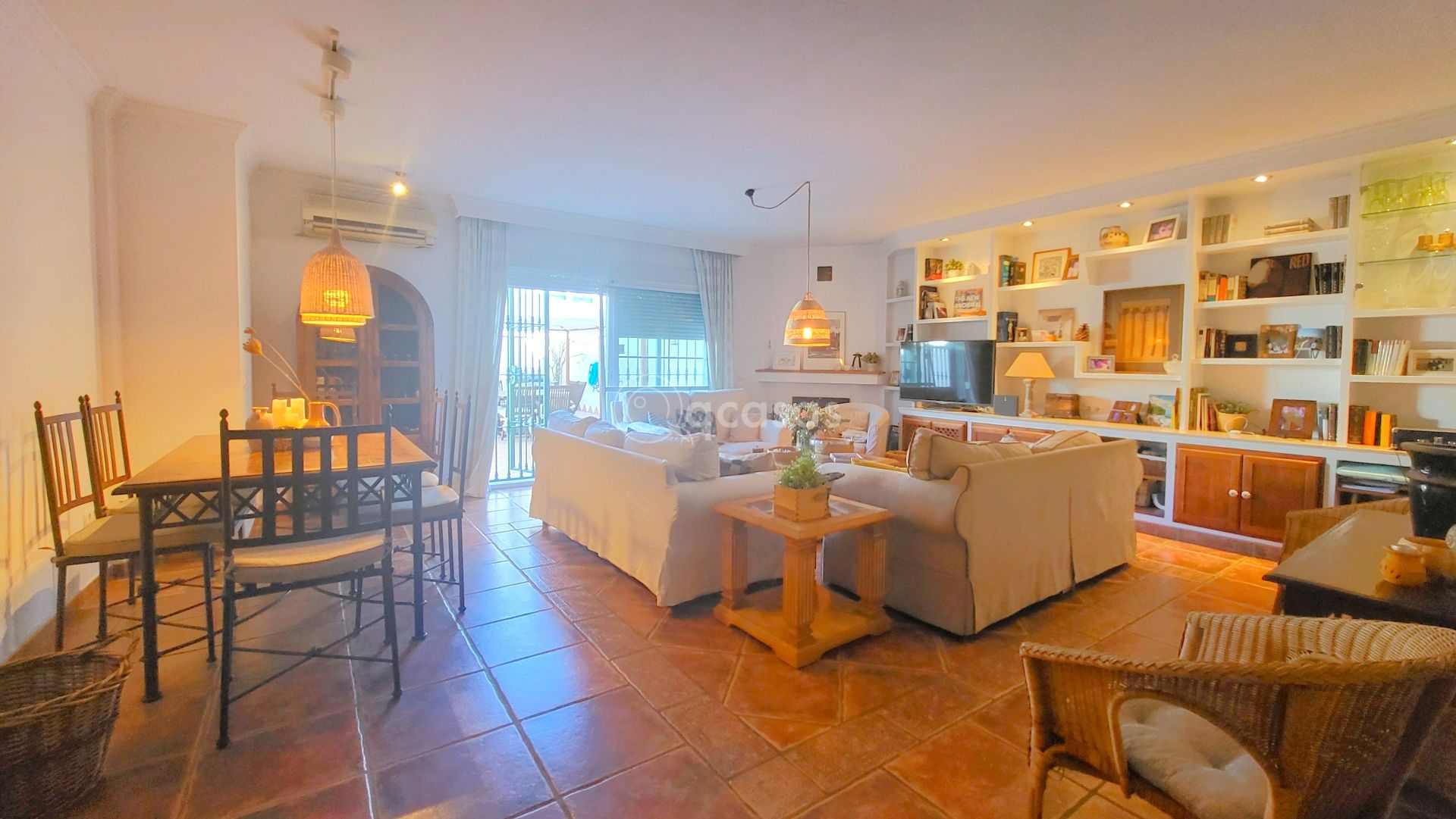 Dining room of Single-family semi-detached for sale in Fuengirola  with Air Conditioner, Heating and Terrace