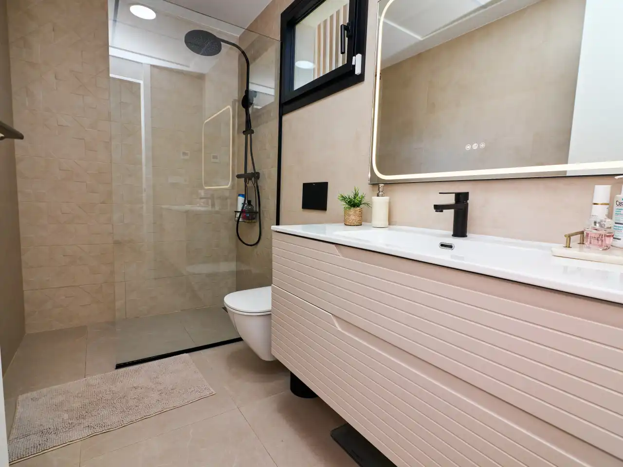 Baño de Casa o chalet en venta en Orihuela con Aire acondicionado, Calefacción y Jardín privado