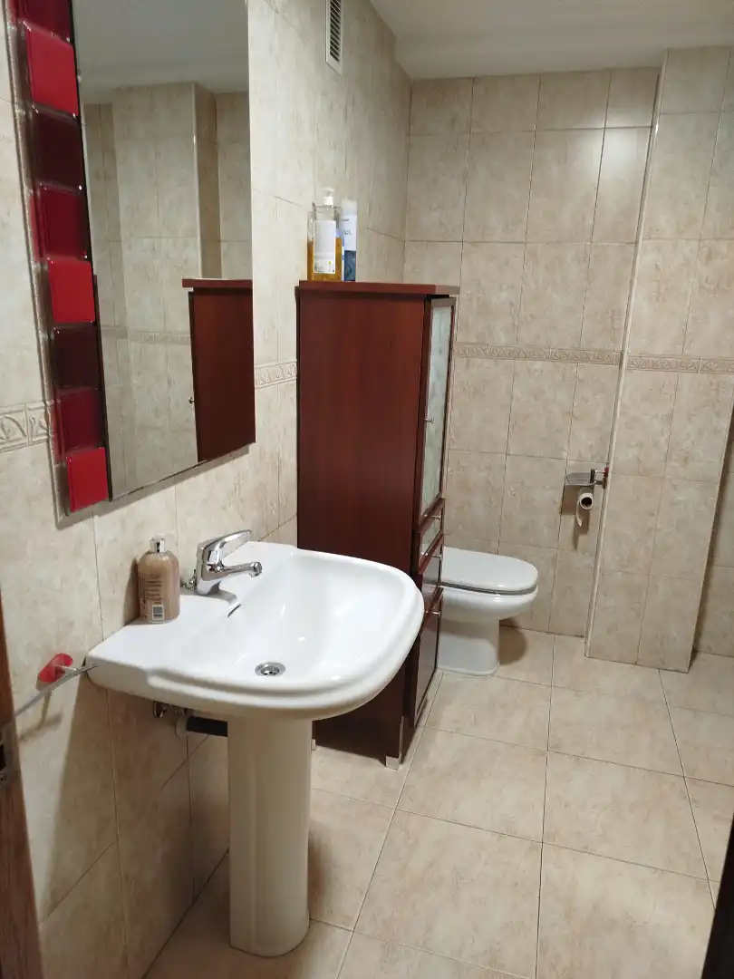 Bathroom of Flat for sale in Valencia  with Air Conditioner, Parquet flooring and Oven