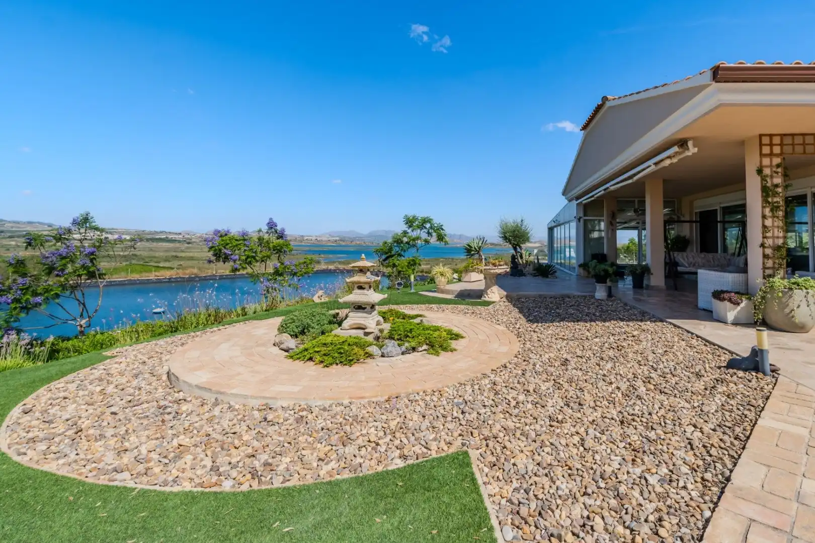 Terrassa de Finca rústica en venda en San Miguel de Salinas amb Aire condicionat, Calefacció i Jardí privat