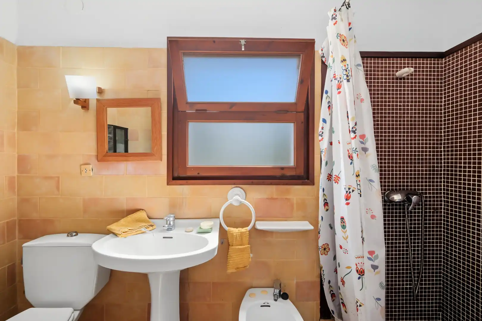 Baño de Casa o chalet en venta en L'Escala con Jardín privado, Terraza y Trastero