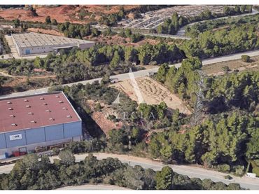 Terreno industrial en venta en Pasaje Puig i Cadafalch 13
