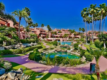 Piano terra con piscina in vendita a Estepona Pueblo