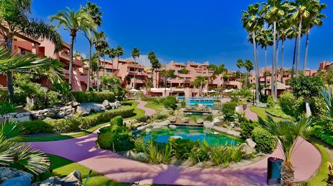 Apartamento en Planta Baja en venta en Estepona