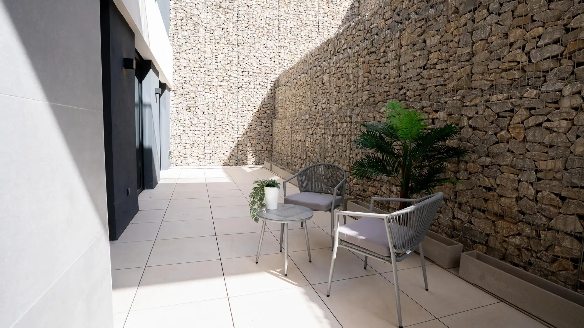 Apartamento con terraza en venta en CARRETERA LOMAS DE MARBELLA #MEDBLUE, FASE I. PORT, imagen 14
