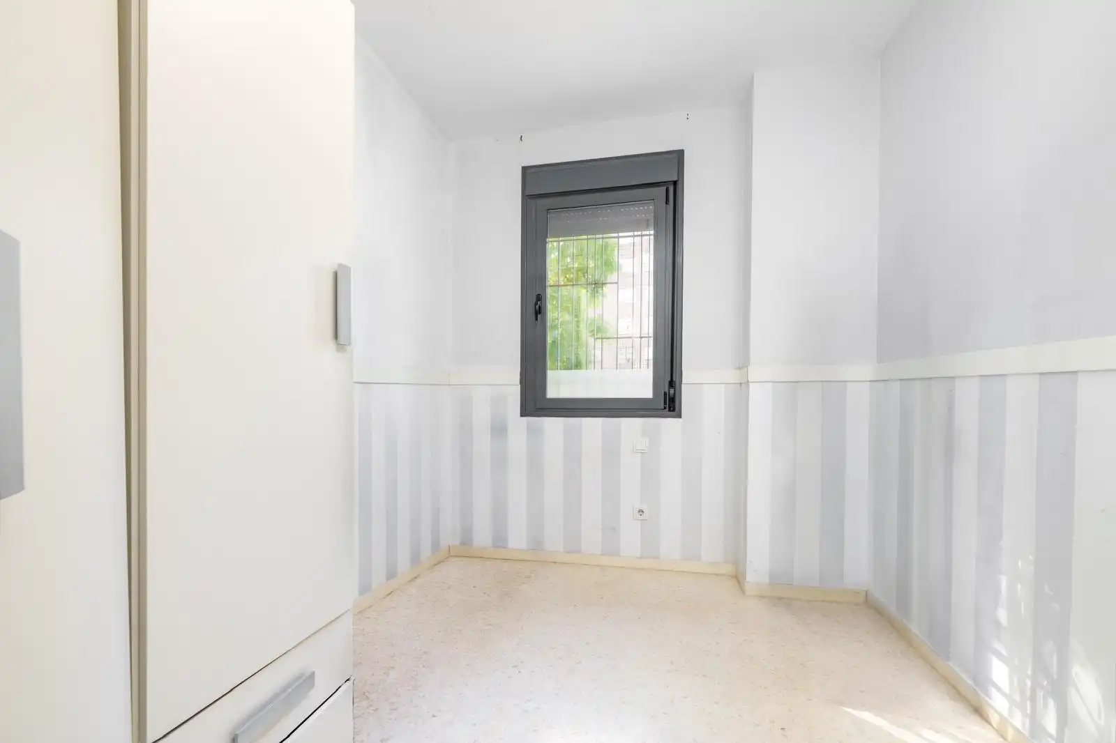 Habitación de Piso en venta en Sevilla con Aire acondicionado, Calefacción y Trastero
