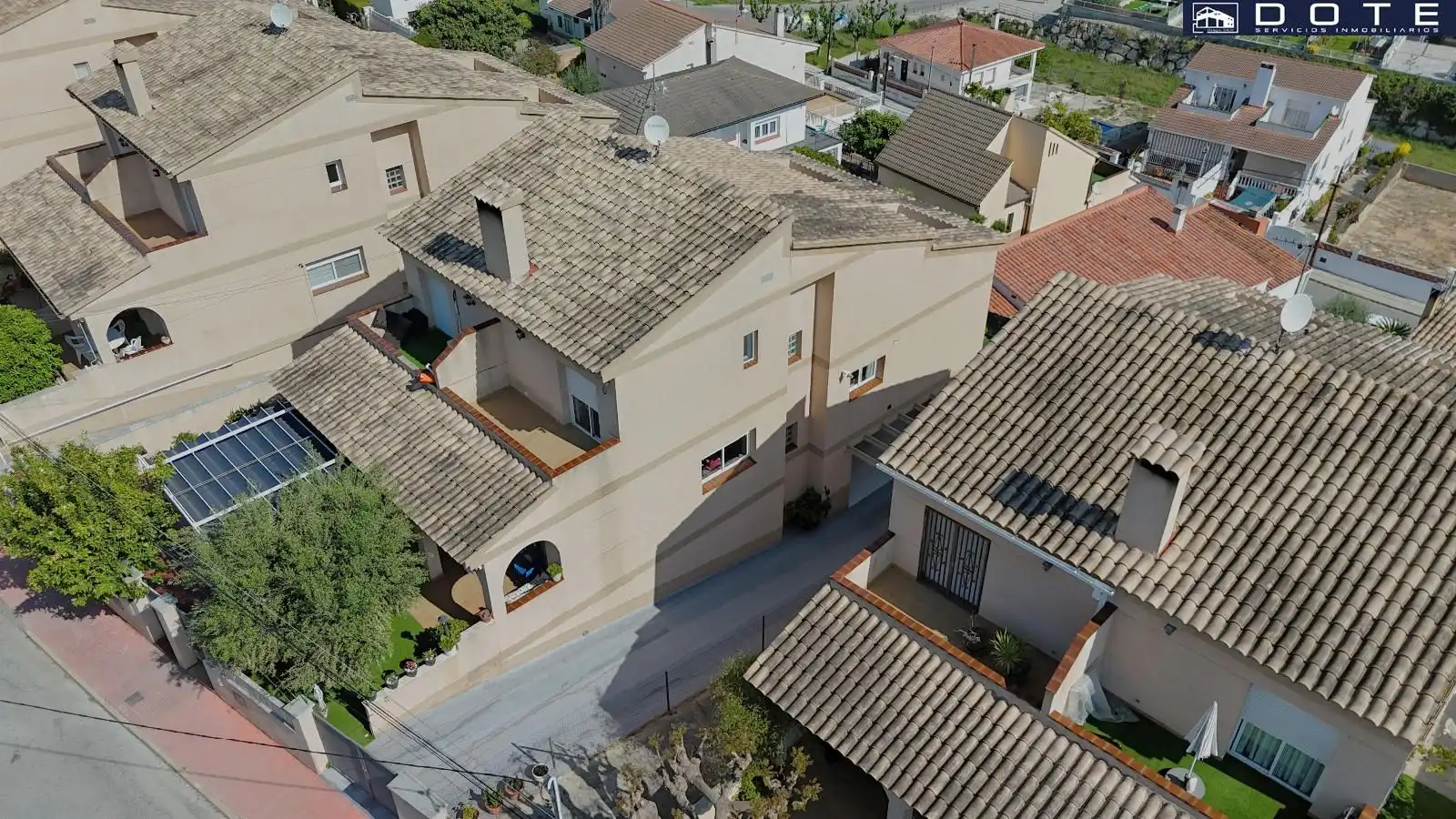 Adosado con terraza en venta en Creixell, imagen 2