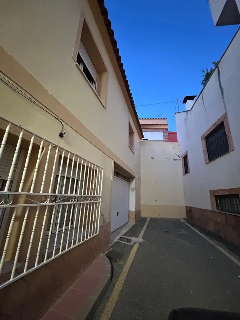 Vista exterior de Casa o xalet en venda en Casco Urbano
