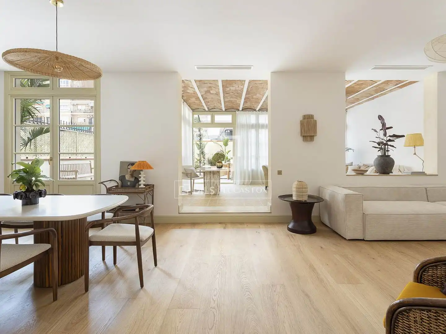 Living room of Flat for sale in Barcelona  with Air Conditioner, Heating and Parquet flooring