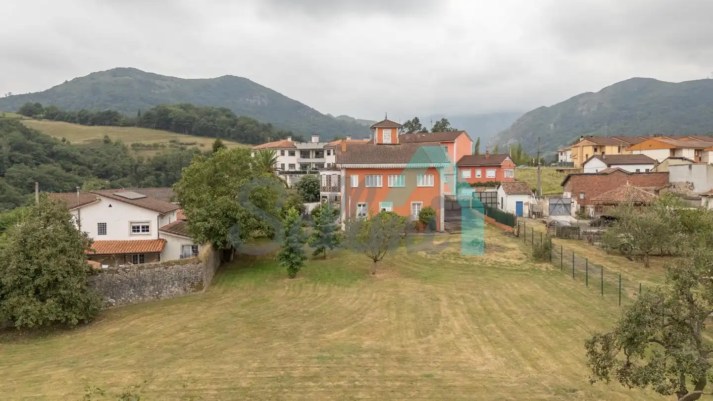 Casa o chalet en venta en Ribera de Arriba con Jardín privado, Terraza y Balcón