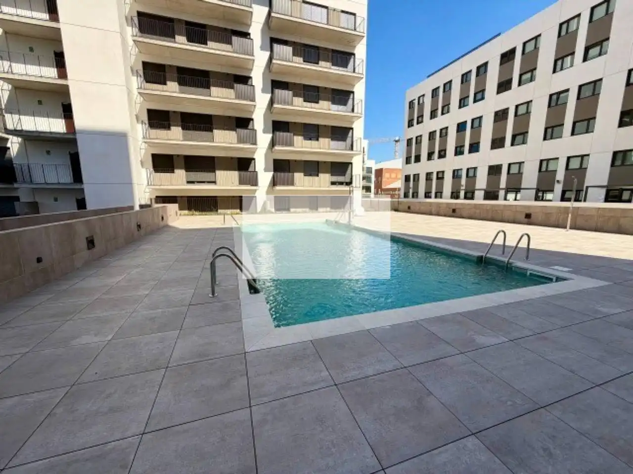 Piscina de Pis de lloguer en Terrassa amb Aire condicionat, Calefacció i Parquet