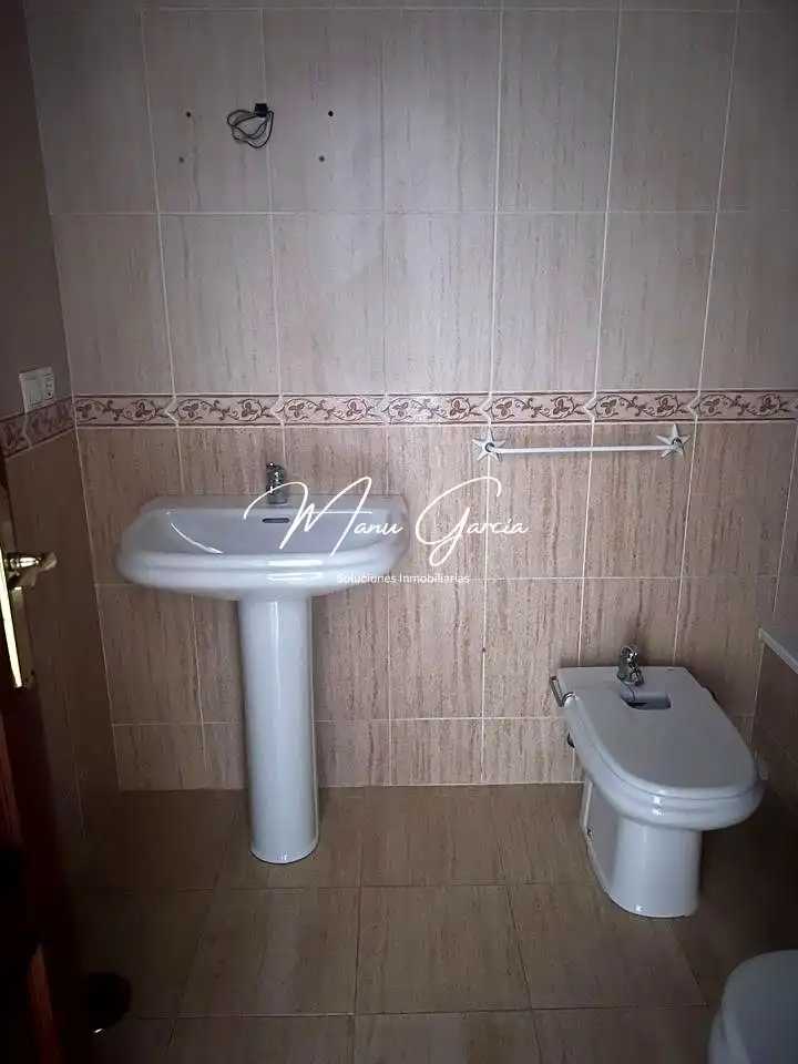 Bany de Pis en venda en Lucena