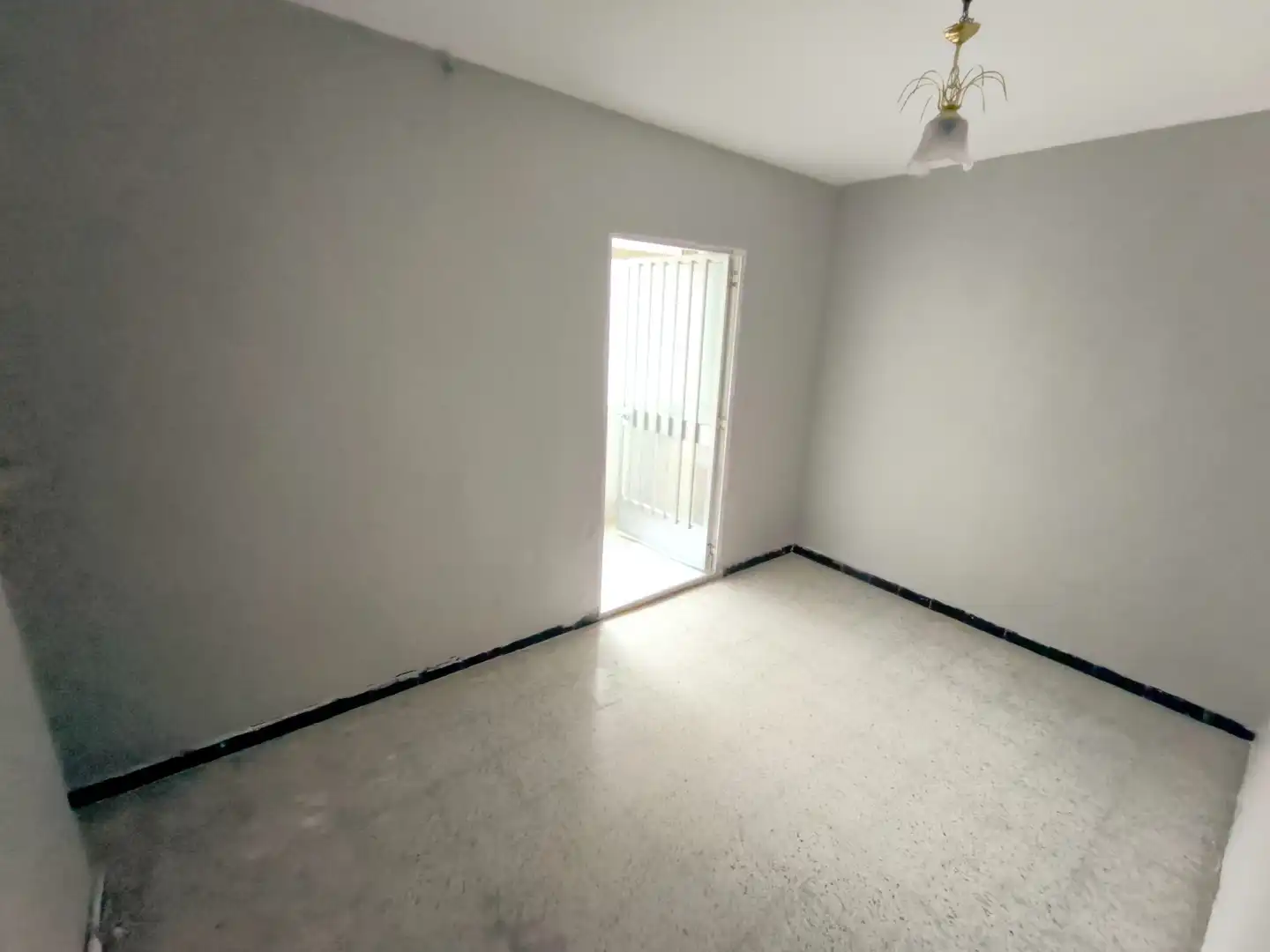 Planta baja en venta en Calle de Hernán Cortés, Reyes Católicos