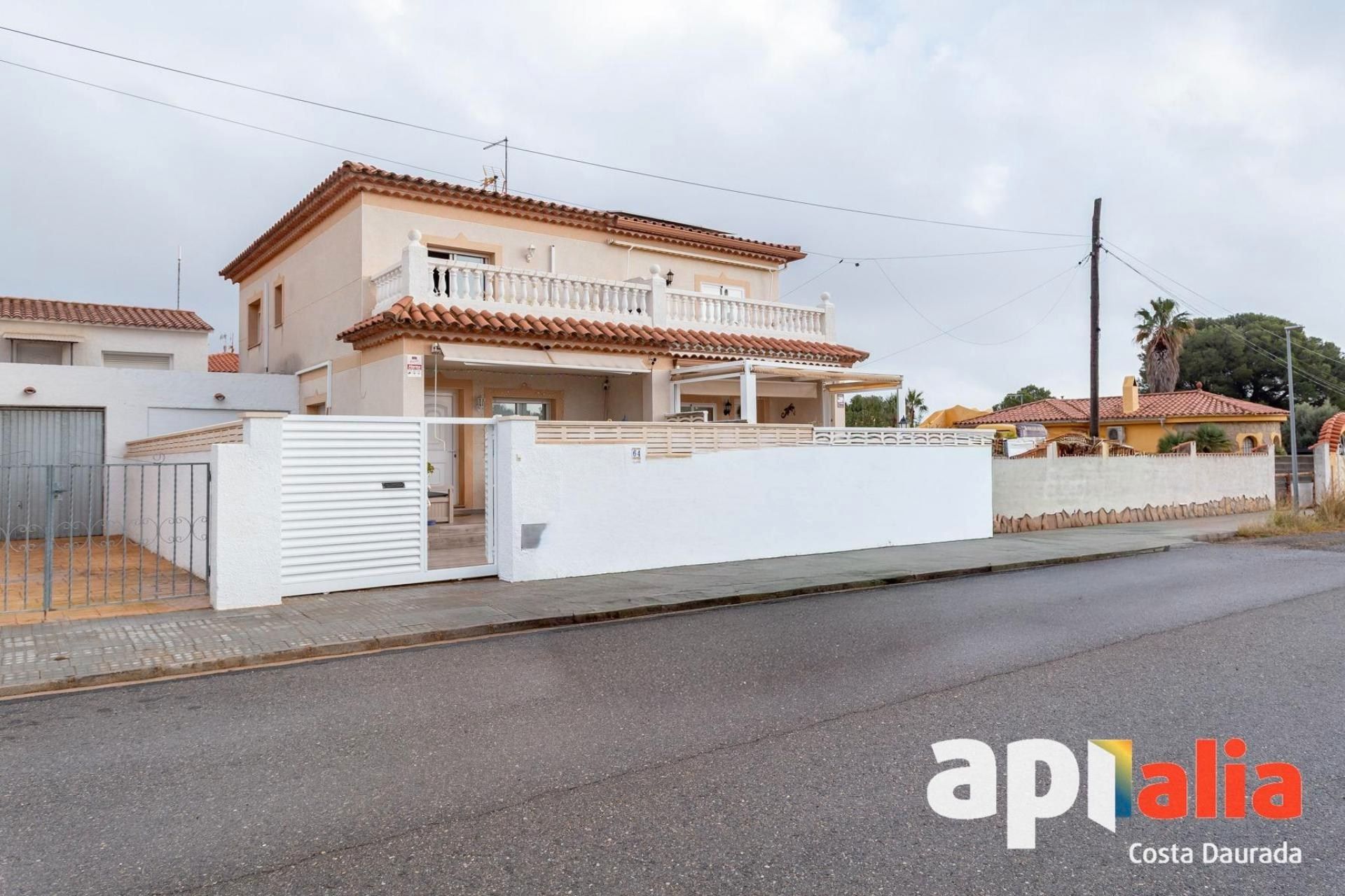Casa adosada en venda a Carrer Pamplona, Centre