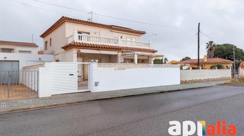 Foto 2 de Casa adosada en venda a Carrer Pamplona, Centre, Tarragona