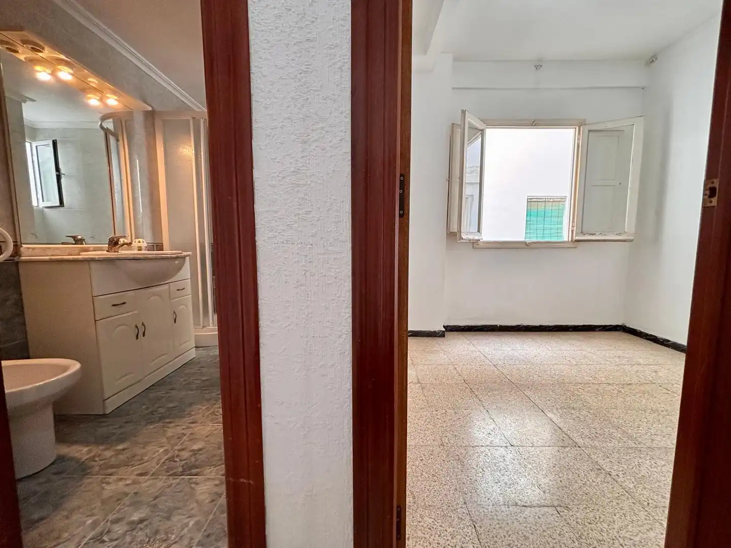 Piso en venta en Alicante / Alacant con Balcón