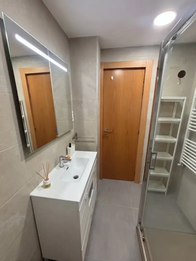 Badezimmer von Wohnung zur Miete in Valladolid mit Heizung, Terrasse und Möbliert