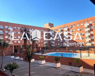 Exterior view of Flat for sale in  Sevilla Capital  with Swimming Pool
