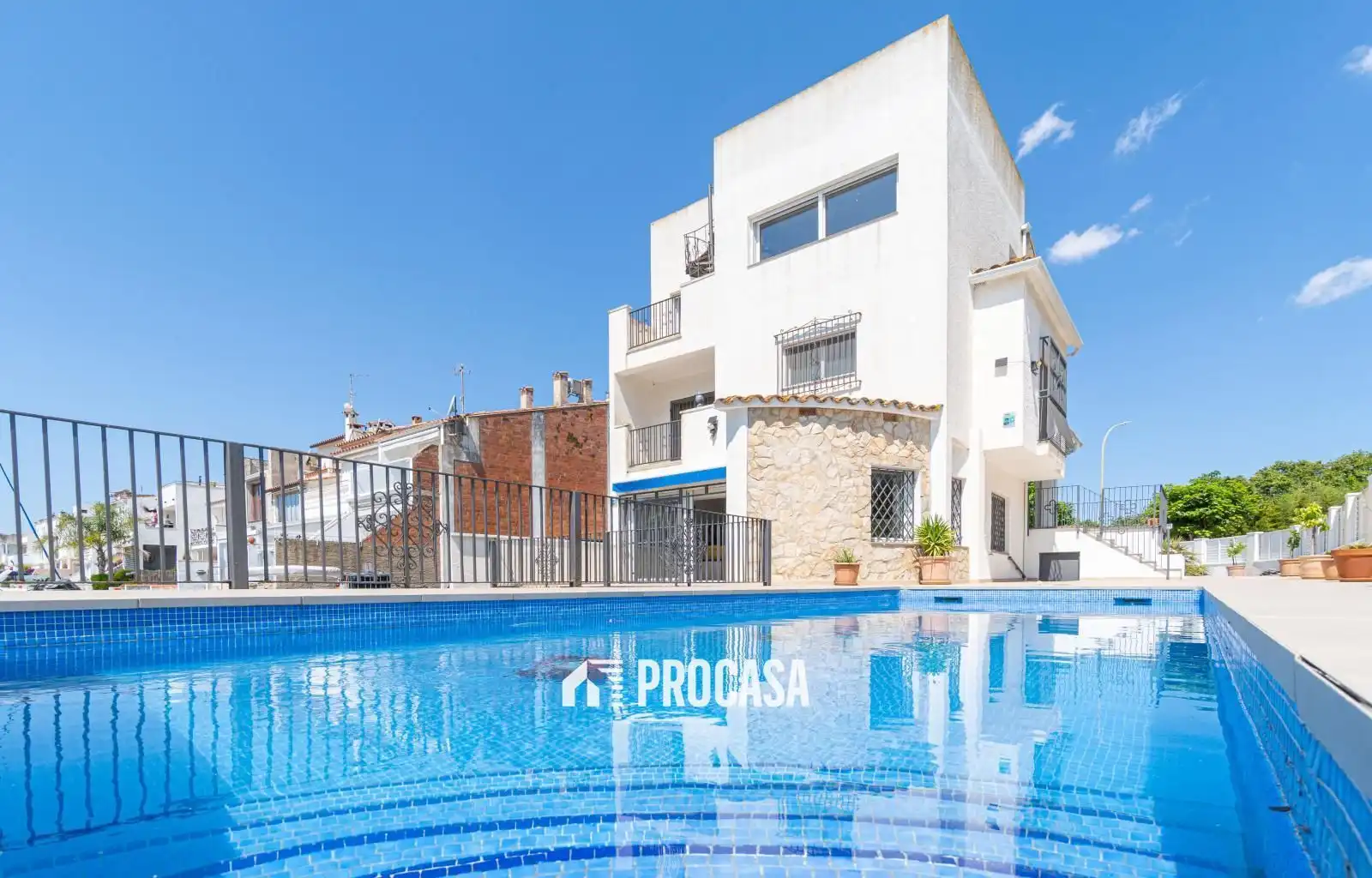 Piscina de Casa o xalet en venda en Empuriabrava amb Aire condicionat, Piscina i Moblat