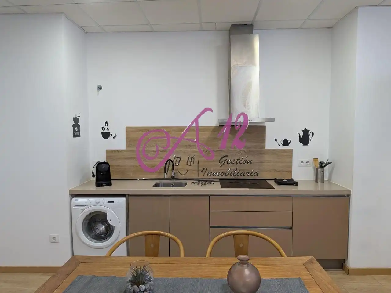 Cocina de Planta baja de alquiler en Valencia con Aire acondicionado y Amueblado