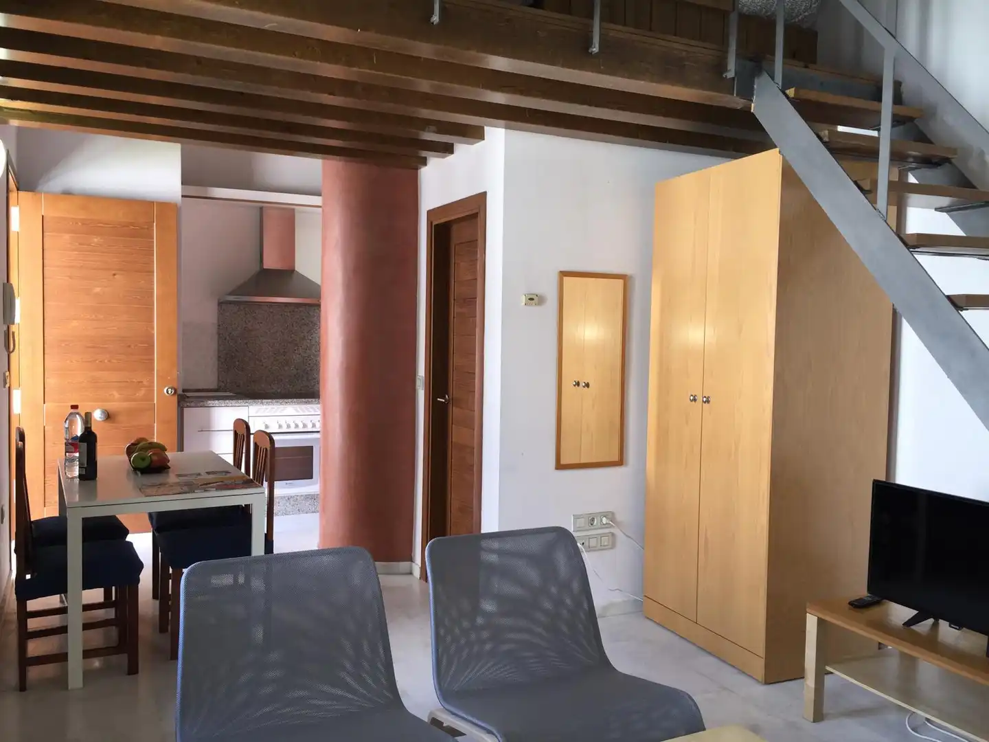 Dúplex con terraza en venta en Calle de la Consolación 9, imagen 3