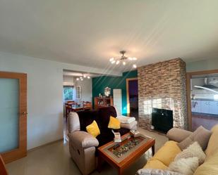 Sala d'estar de Àtic en venda en Huétor Vega amb Aire condicionat i Terrassa