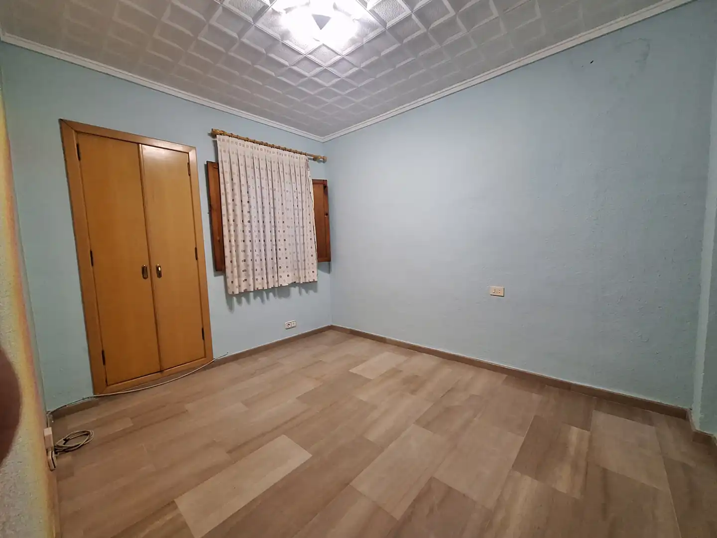 Houses for sale in Sueca  with Air Conditioner, Parquet flooring and Storage room
