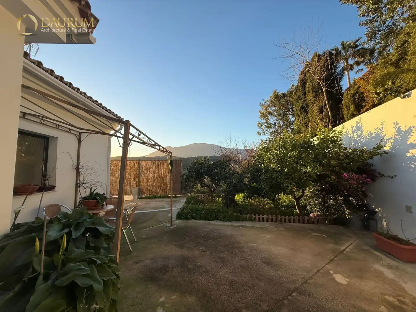 Jardí de Casa o xalet en venda en Estepona amb Aire condicionat, Calefacció i Terrassa