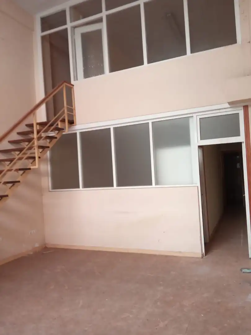Local comercial en venta en Castilla - Hermida, imagen 2