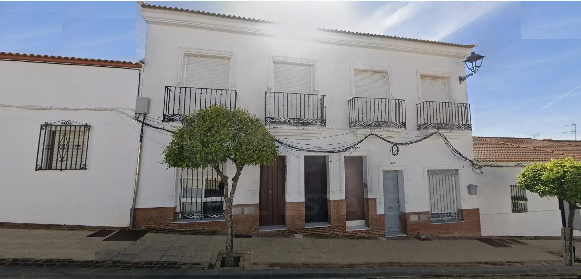 Vista exterior de Pis en venda en San Silvestre de Guzmán amb Aire condicionat, Calefacció i Terrassa