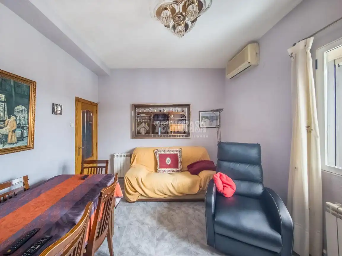 Sala de estar de Casa adosada en venta en Campo Real con Aire acondicionado
