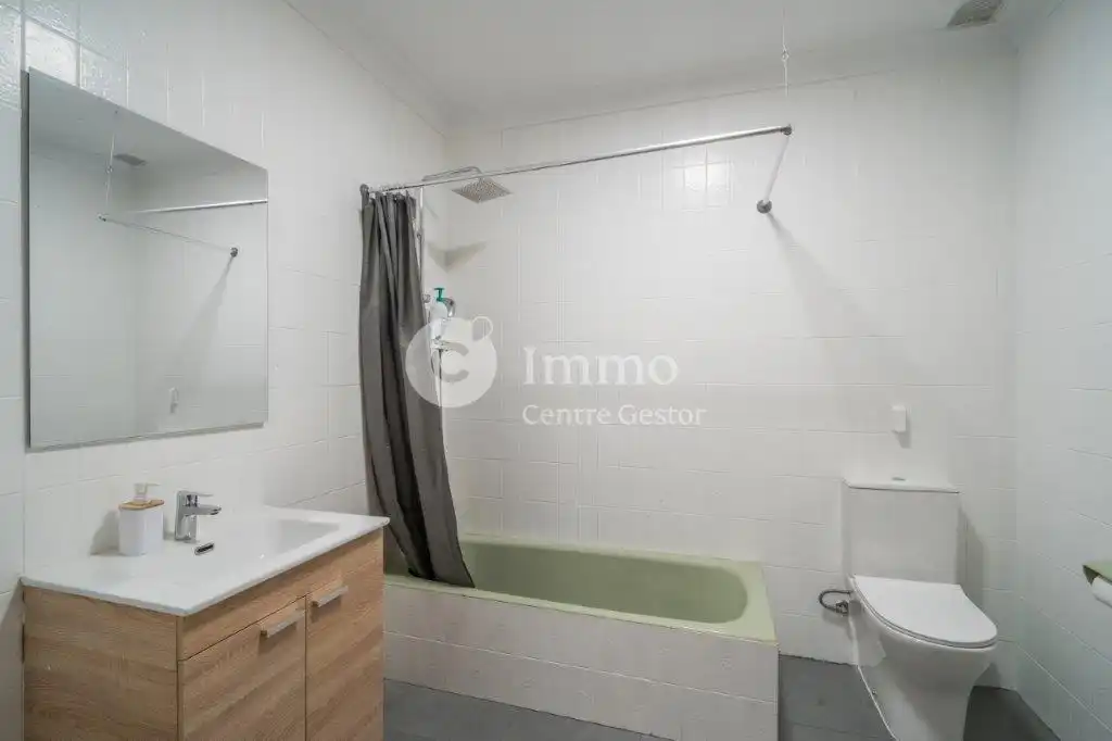 Bany de Casa o xalet en venda en Seròs, Lleida