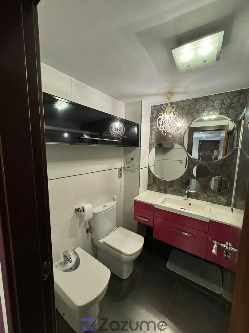 Bathroom of Flat for rent in Zaragoza  with Air Conditioner, Heating and Parquet flooring