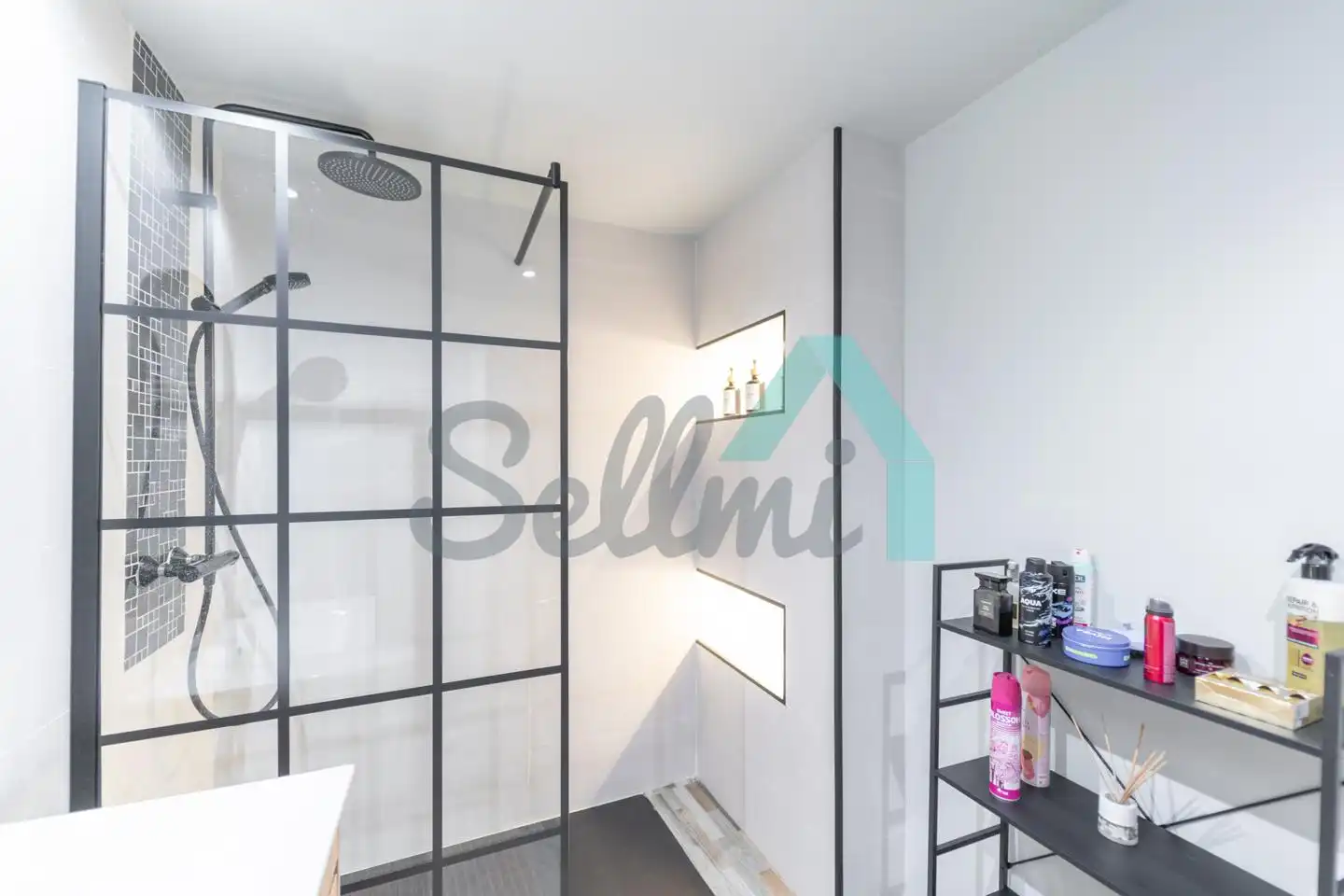 Baño de Casa o chalet de alquiler en Mieres (Asturias) con Calefacción, Terraza y Amueblado