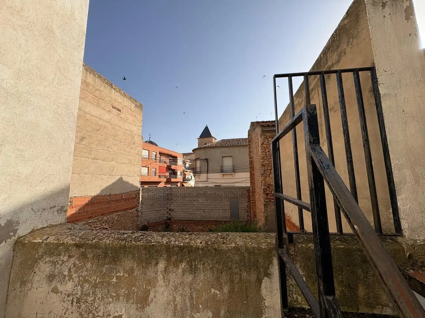 Exterior view of Houses for sale in Alpera