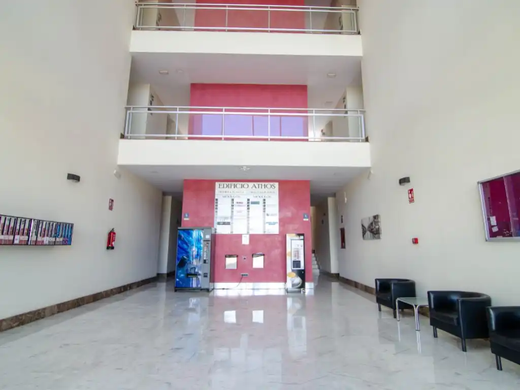 Oficina de alquiler en La Rinconada