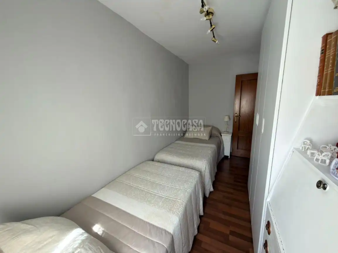 Habitación de Piso en venta en Alcalá de Henares con Calefacción y Terraza