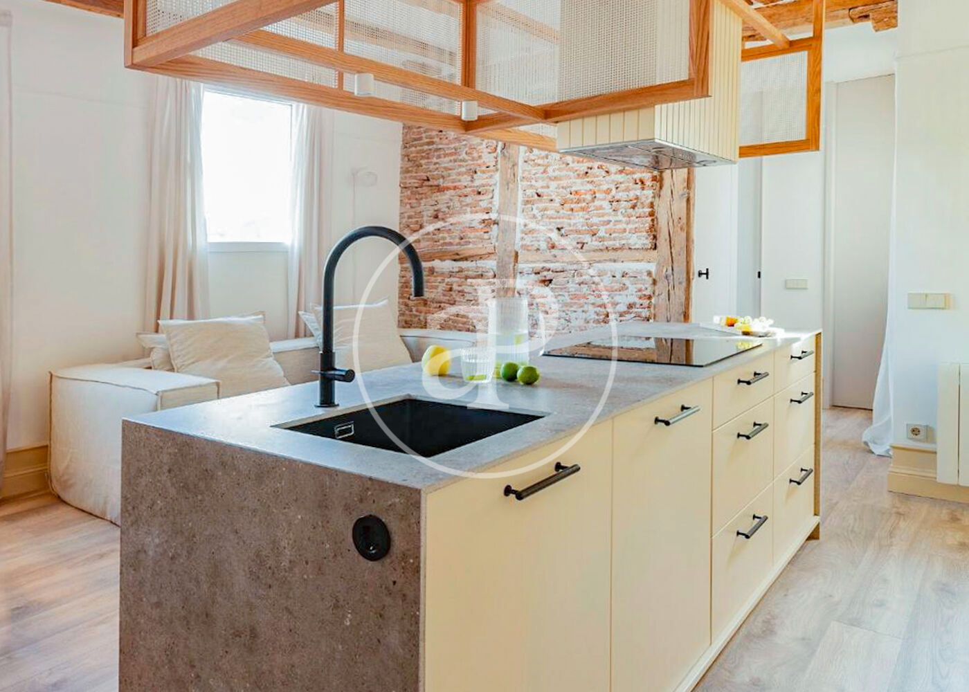 Kitchen of Flat for sale in  Madrid Capital  with Air Conditioner, Heating and Storage room