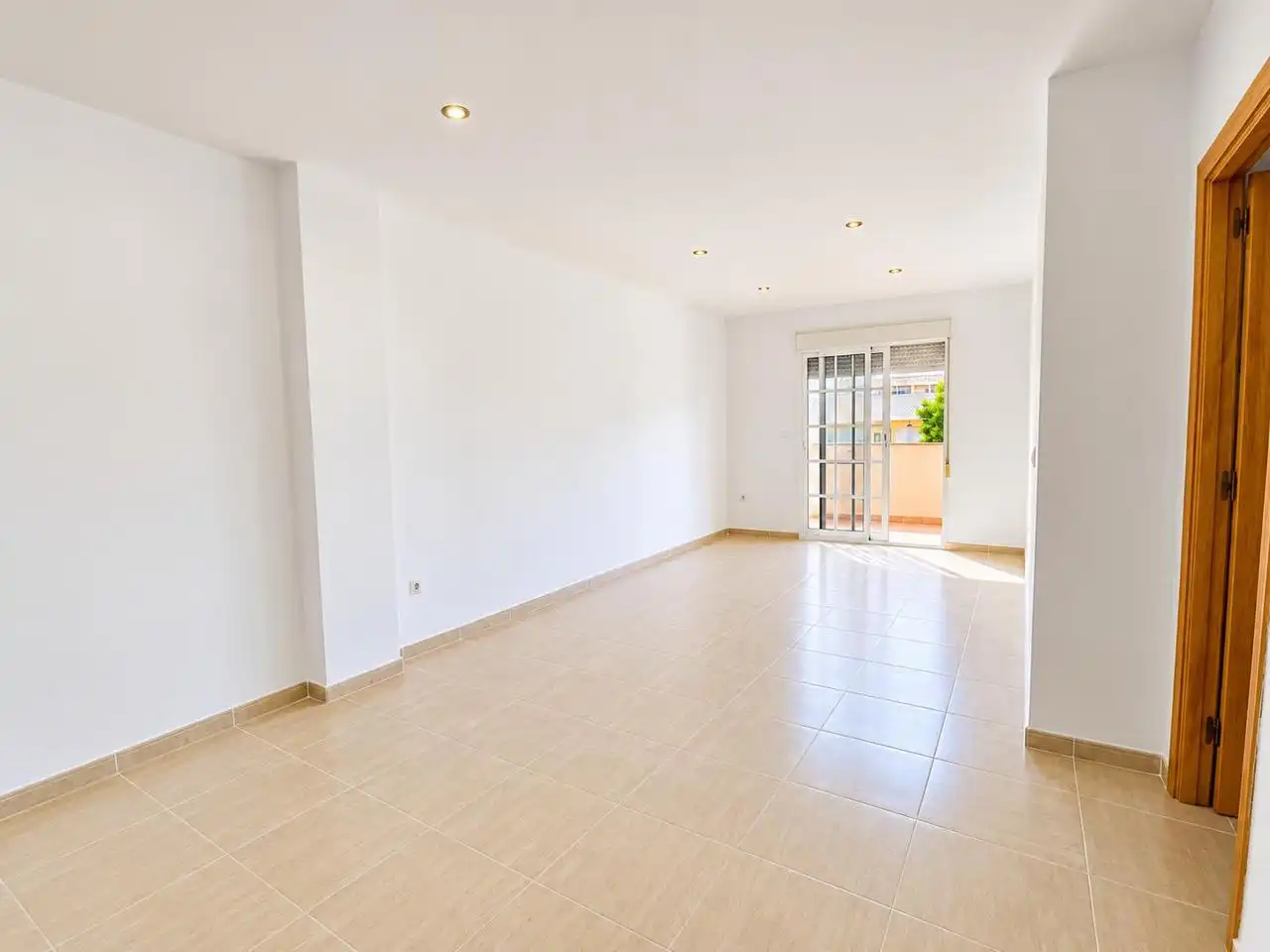 Piso con ascensor en venta en Calle Clara Campoamor, imagen 7
