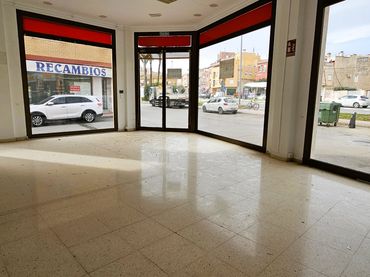 Business premises for sale in Avenida de Juan Carlos I 98
