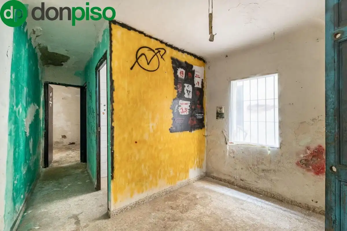 Houses for sale in Granada  with Terrace and Balcony