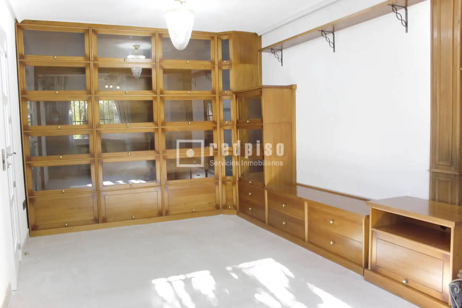 Dormitori de Casa o xalet de lloguer en Madrid amb Aire condicionat, Calefacció i Jardí privat