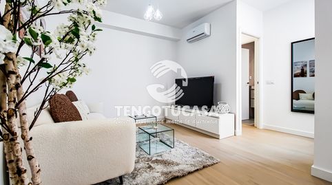 Foto 2 de Piso en venta en Calle de Sambara, 111, Quintana, Madrid Capital