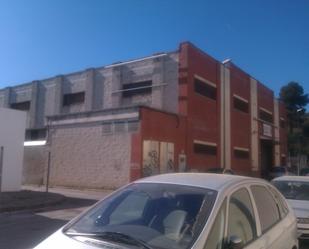 Vista exterior de Nau industrial en venda en Montcada i Reixac