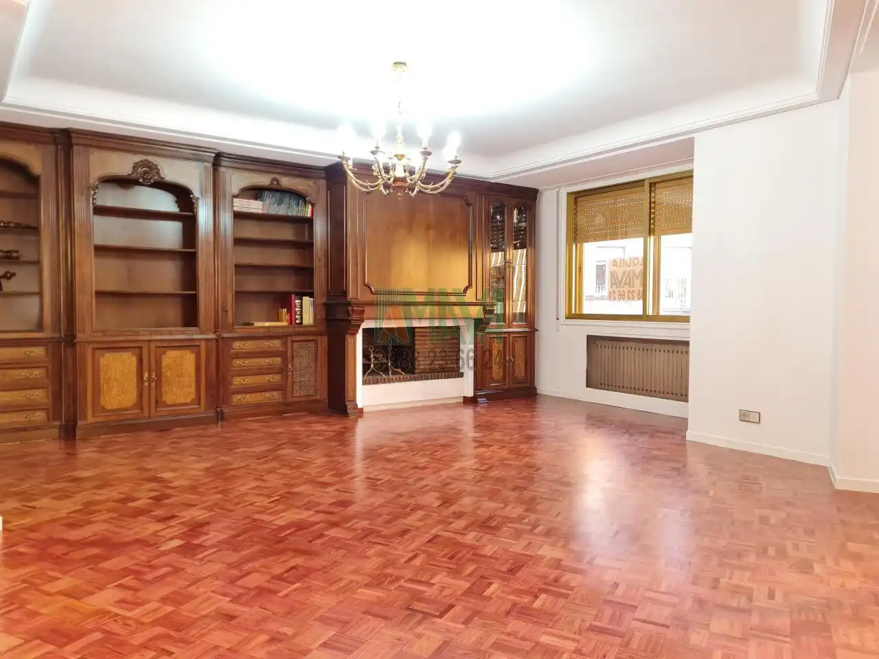 Sala d'estar de Pis de lloguer en Ourense Capital  amb Calefacció, Parquet i Traster