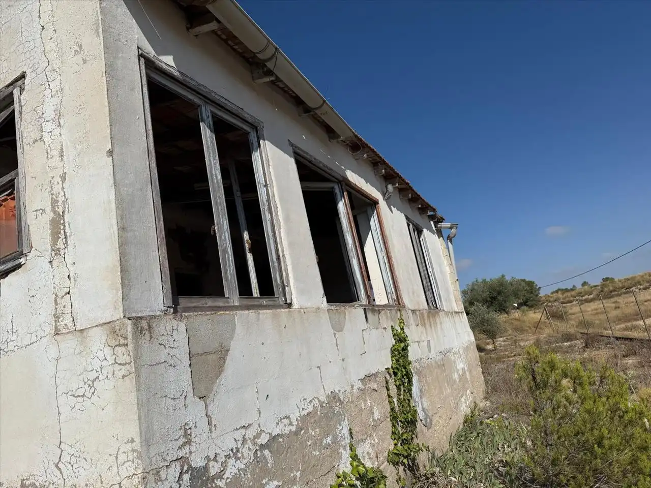 Exterior view of Land for sale in El Pinós / Pinoso