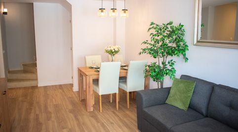 Foto 2 de Casa adosada en venta en Calle Trepadora, 16, Los Balcones y los Altos, Orihuela