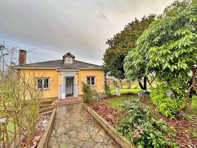 Casa-chalet en Venta en O Páramo