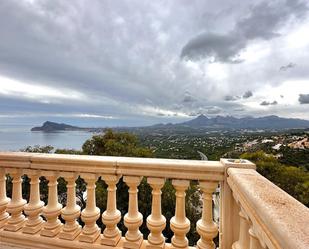 Vista exterior de Casa o xalet en venda en Altea amb Aire condicionat, Terrassa i Piscina